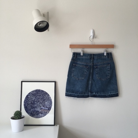 High waisted raw hem denim skirt - Picture 3 of 7